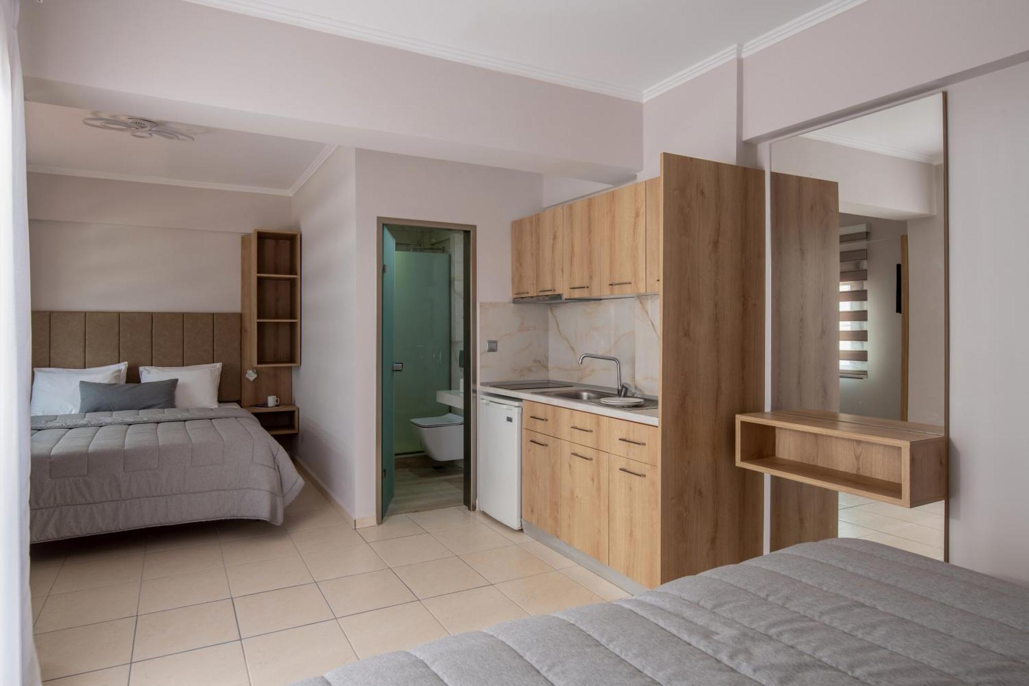 Aparthotel House Kostas On The *
