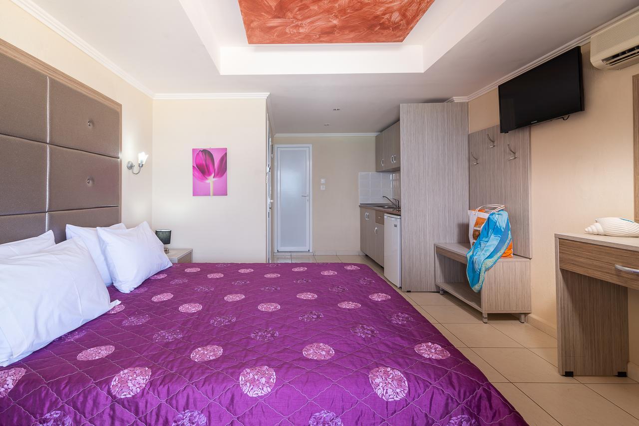 Aparthotel House Kostas On The Sarti
